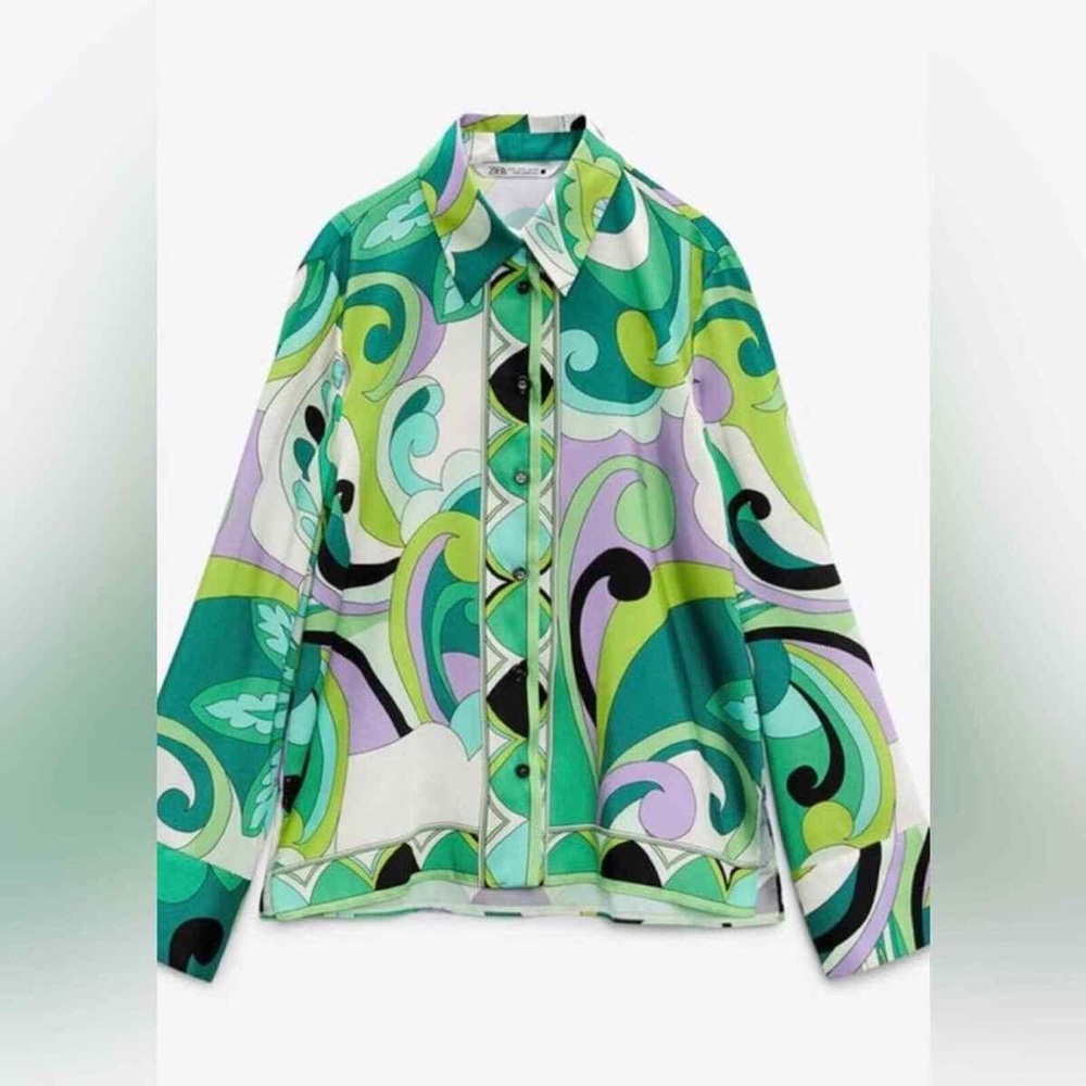 ZARA FlORAL SATIN shirt in Medium is big on me & too pretty to just hang